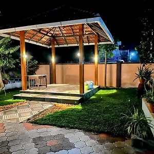 Alleppey Haven Near Backwaters Ground And First Floor India